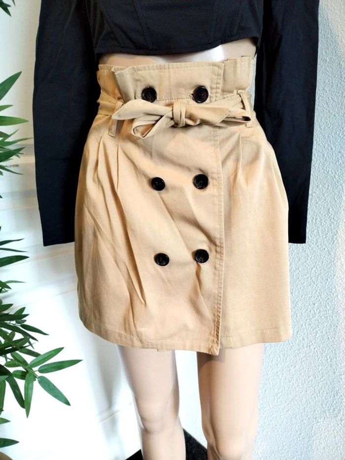 Jupe beige Bershka taille 34 excellent état - photo numéro 2