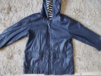Veste imperméable taille 5 ans