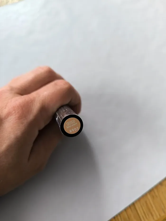 Stick correcteur de teint. Beige Moyen. Neuf. Yves Rocher - photo numéro 3