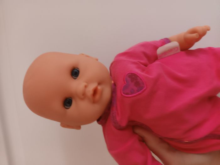 poupon bébé Corolle 20cm yeux bleu presque neuf vetement corolle aussi - photo numéro 4