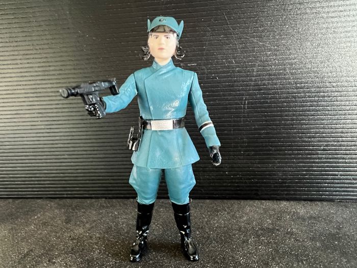 Rose Tico Figurine Star Wars 11cm - Les Derniers Jedi - photo numéro 2