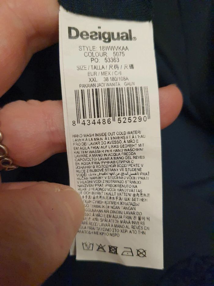 Jolie Robe marine Desigual  taille XXL fr 44 - photo numéro 14