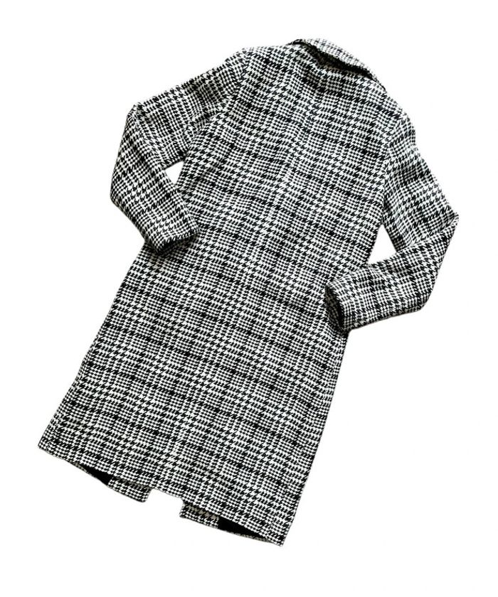Long manteau noir et blanc motifs Vichy Yessica taille 38 très bon état - photo numéro 2