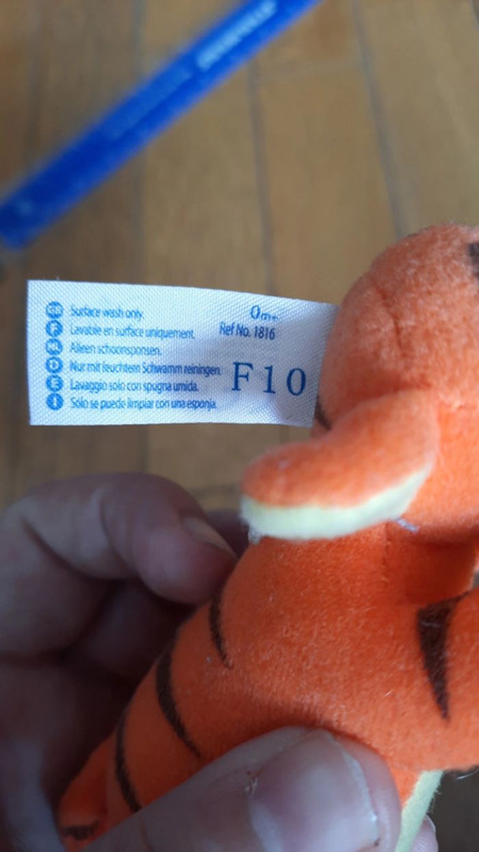 Tigrou en peluche - photo numéro 4