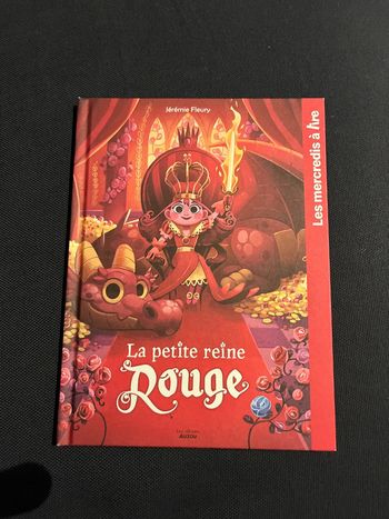 Livre pour enfants mercredis à lire la petite reine rouge