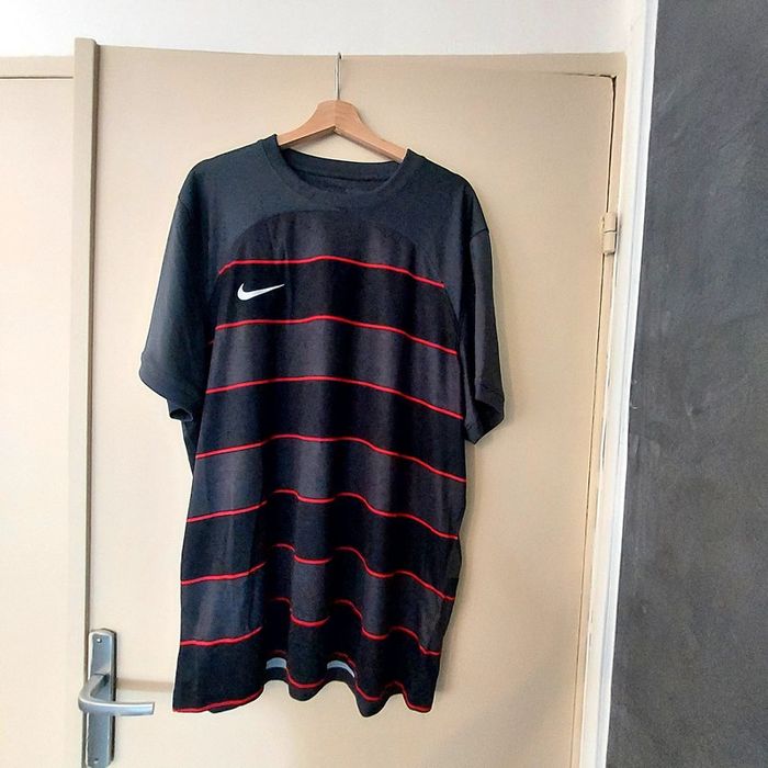 T-shirt Nike Dri-fit - photo numéro 3