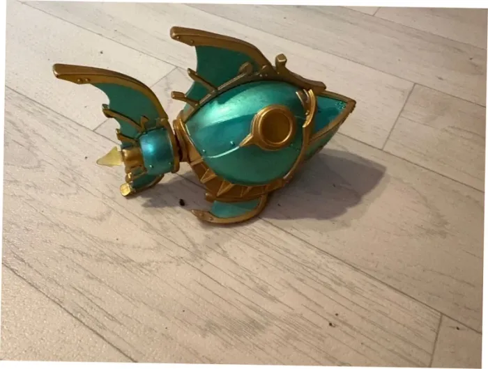 Figurine Skylanders: superchargers reef Ripper très bon etat - photo numéro 2