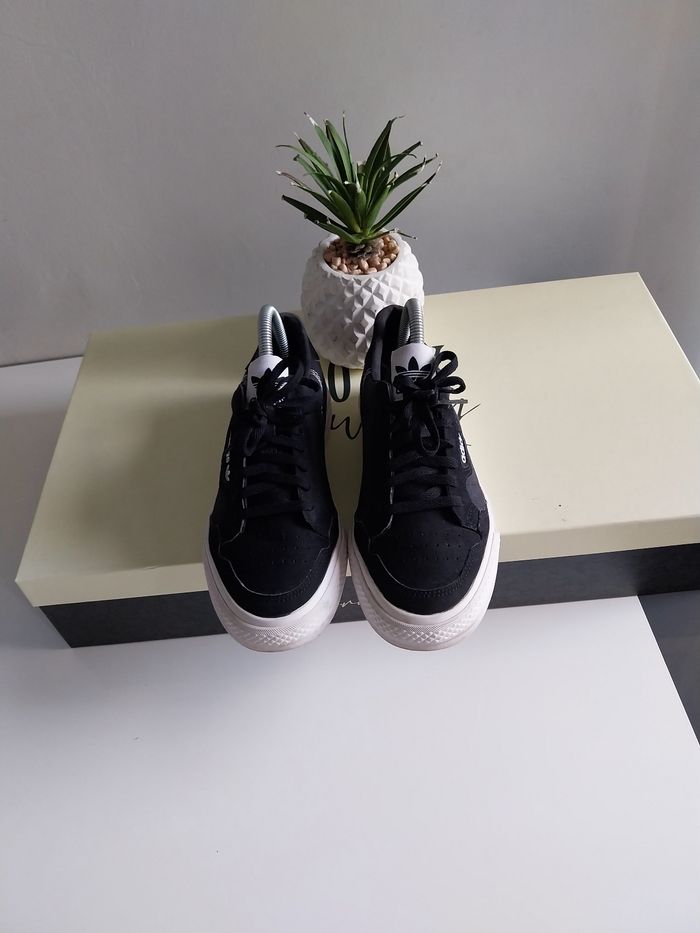 Baskets adidas taille 37.5 - photo numéro 6