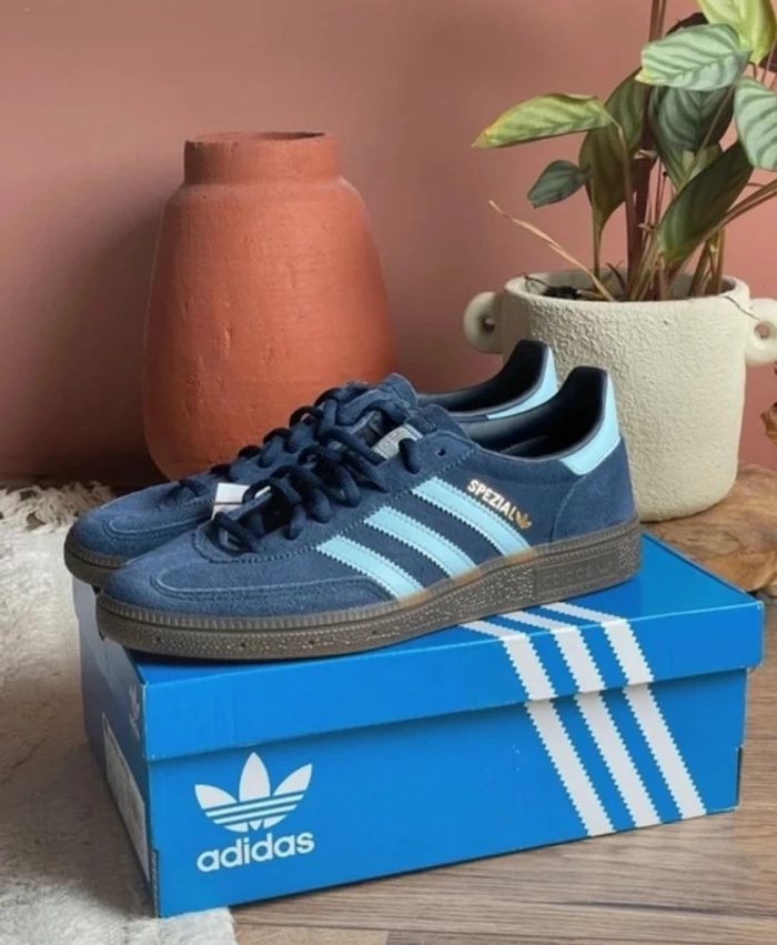 adidas originals Handball spezial Taille 42