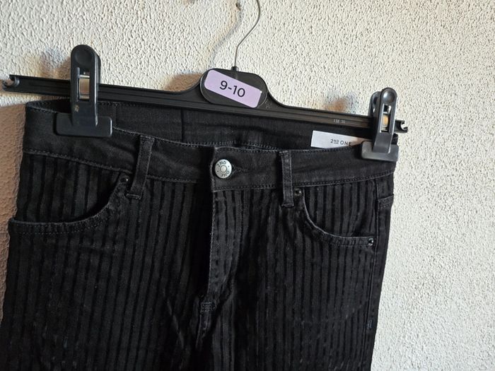 Pantalon rayures velours flare - photo numéro 2