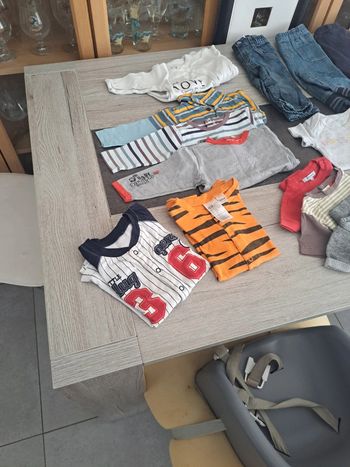 Gros lot garcon 9 mois (25 vetements)