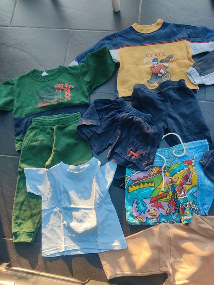 Lot de vêtements garçons taille 2 et 3 ans - photo numéro 5