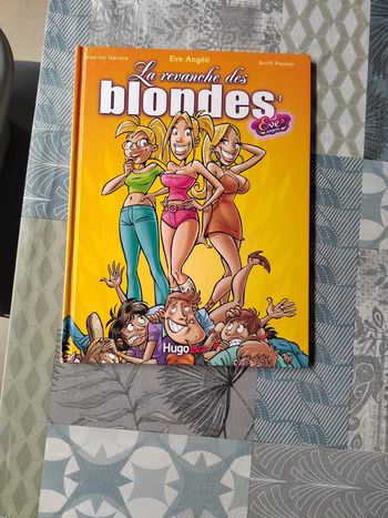 Livre BD La Revanche des blondes #1