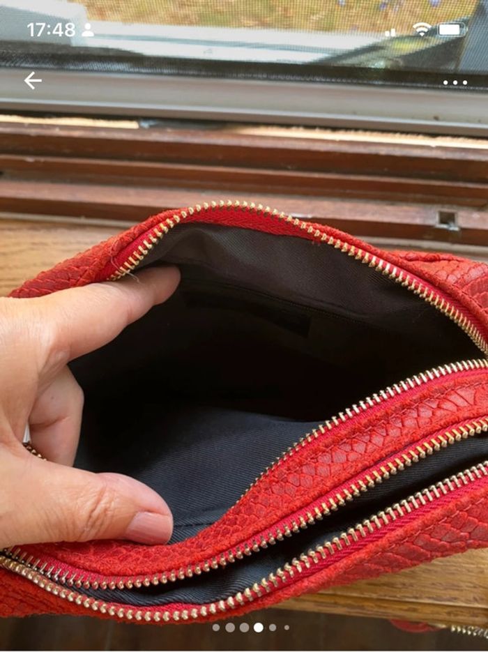 Sac à bandoulière cuir rouge reptile - photo numéro 4