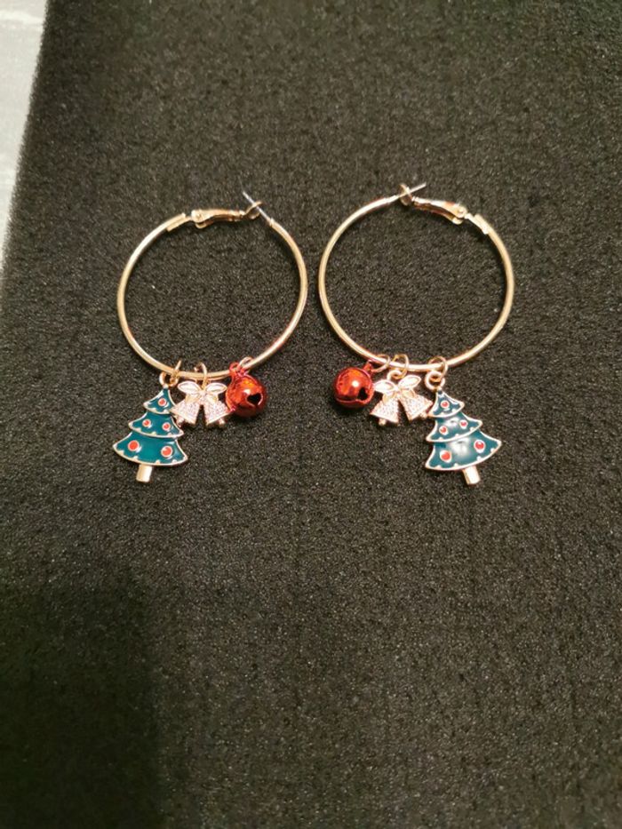 Boucles d'oreilles créoles de Noël