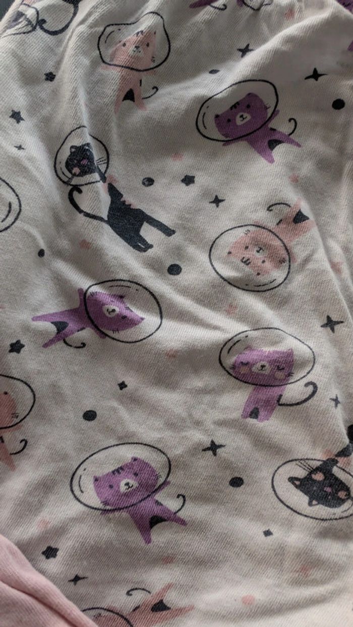 Pyjama chat - photo numéro 3