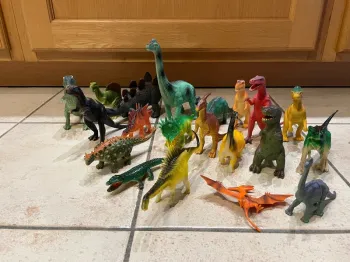 Lot dinosaures plastique