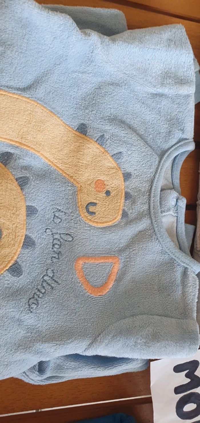 Lot de pyjamas 6mois garçon - photo numéro 3