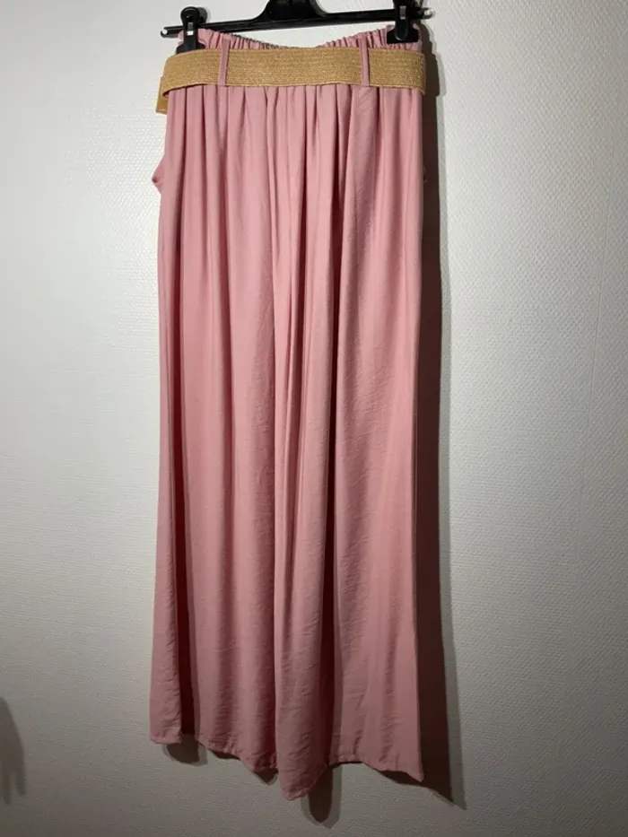 Pantalon large + ceinture femme taille unique (38-46)- new collection - neuf avec étiquette - photo numéro 3