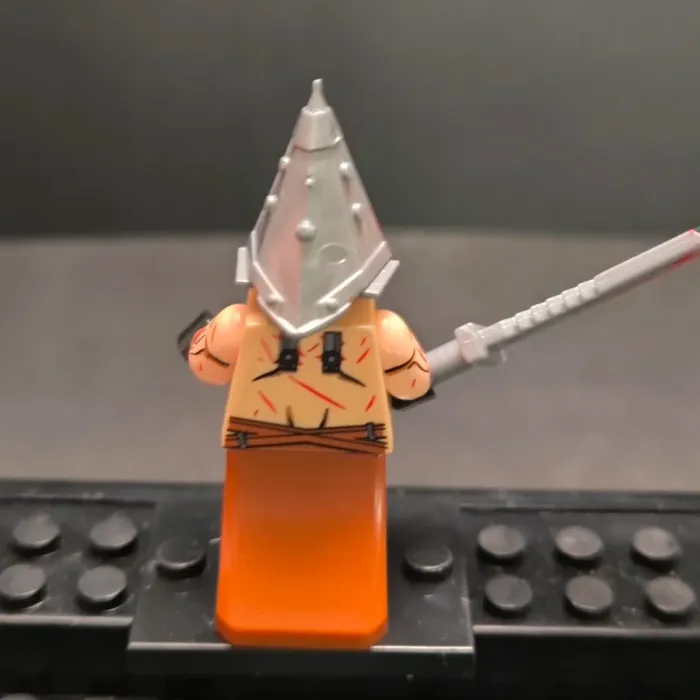 figurine type lego silent hill - photo numéro 4