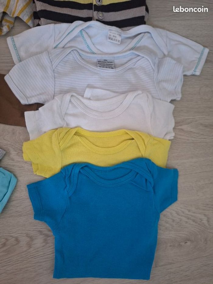 Lot de 12 vêtements printemps-été Garçon 3 mois - photo numéro 2