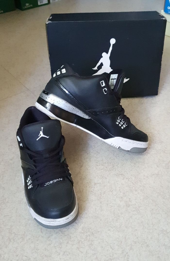 Basket Jordan flight 23 - photo numéro 3