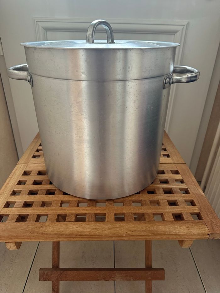 Grand Faitout  Jamais utilisé 32 L - photo numéro 3