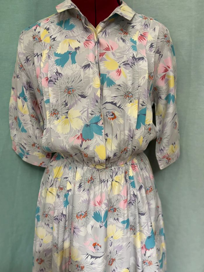 Jolie robe chemise vintage à fleurs pastel - photo numéro 4