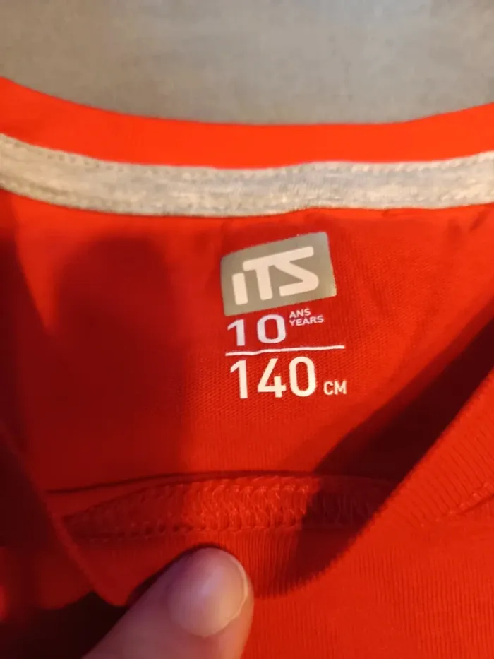 Vends tee-shirt enfant ITS taille 10 ans. - photo numéro 2