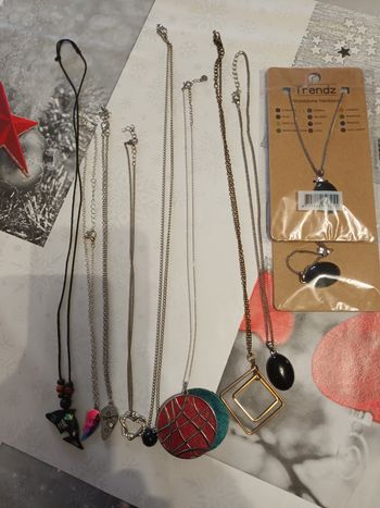 Lot de colliers 