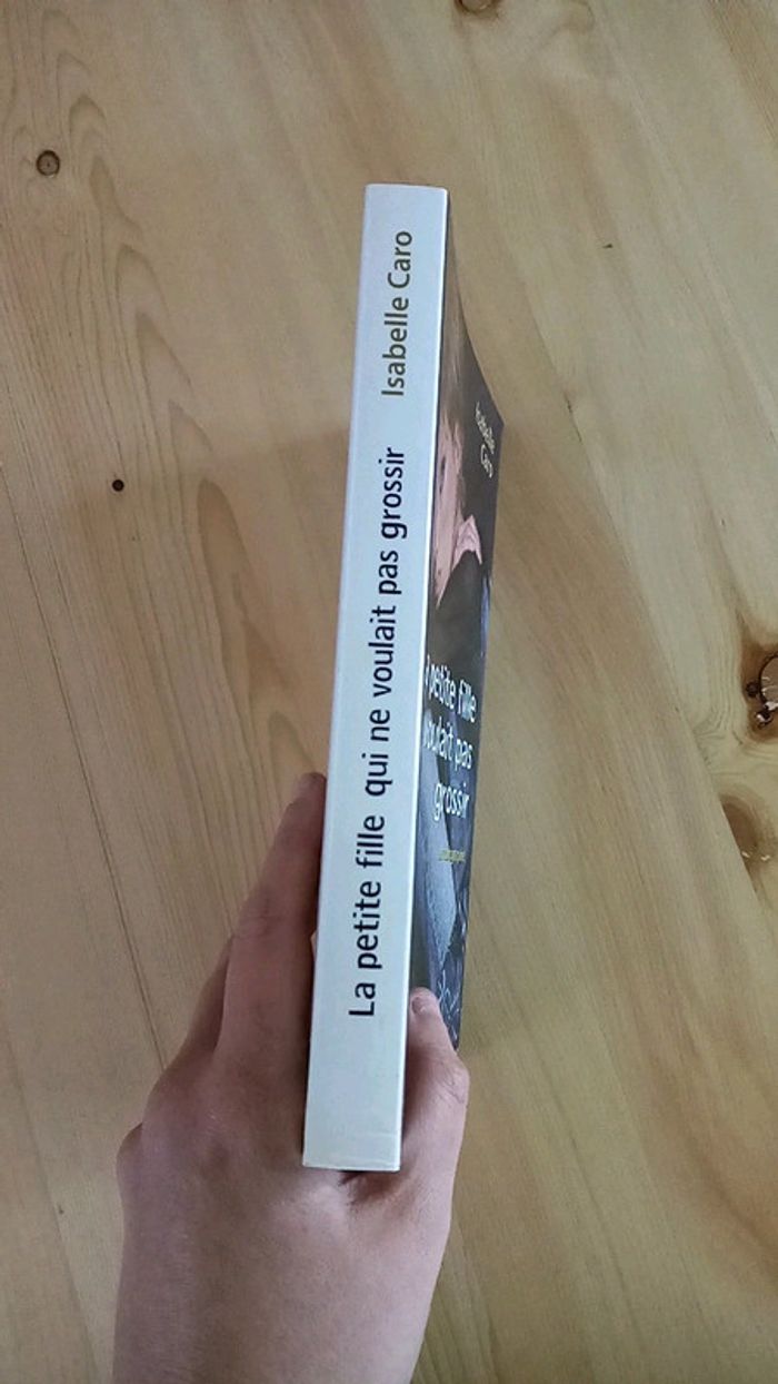 La petite fille qui ne voulait pas grossir - photo numéro 2