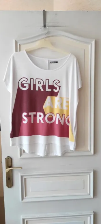 💐Tee-shirt manches courte  oversize  - Gémo - taille S - Très bon état💐