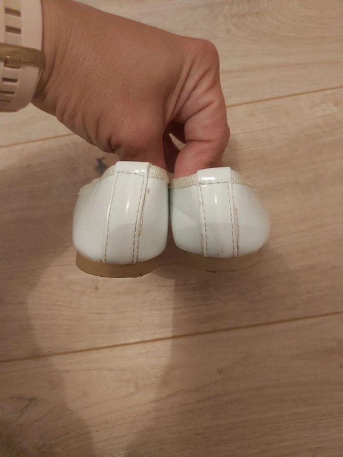Ballerines blanche Tex baby taille 23 (78) - photo numéro 4