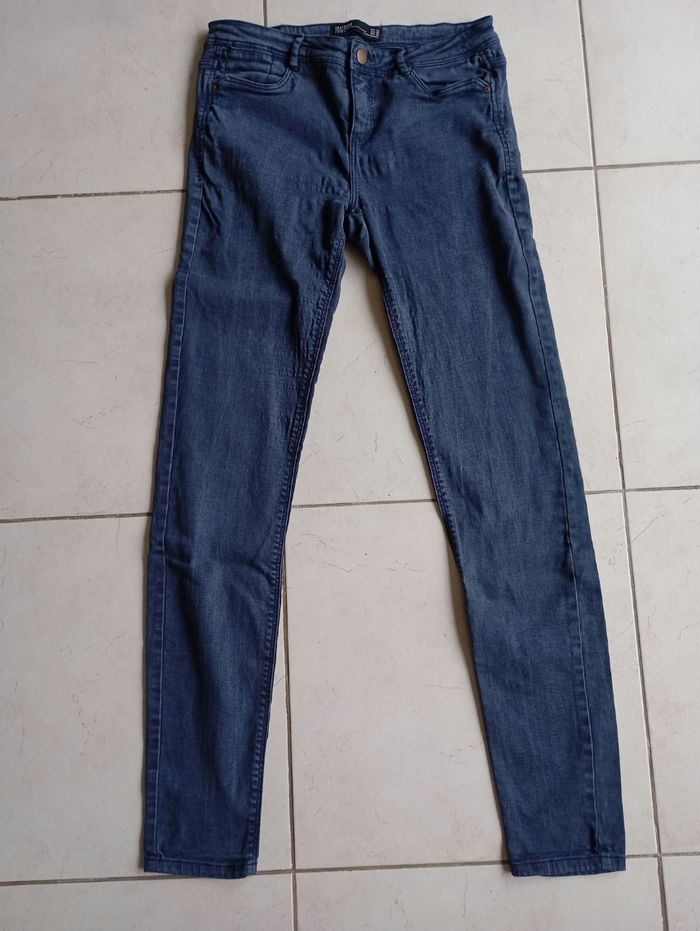 Jean femme bleu marine taille 40 zara - photo numéro 2