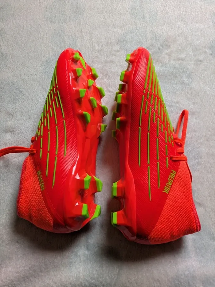 Crampons de foot adidas t42 - photo numéro 4