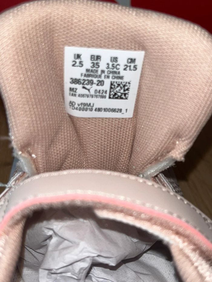 Baskets Puma filles neuves Taille 35 - photo numéro 7