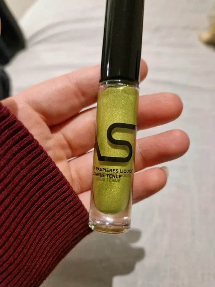 Ombre à paupières liquide - photo numéro 2