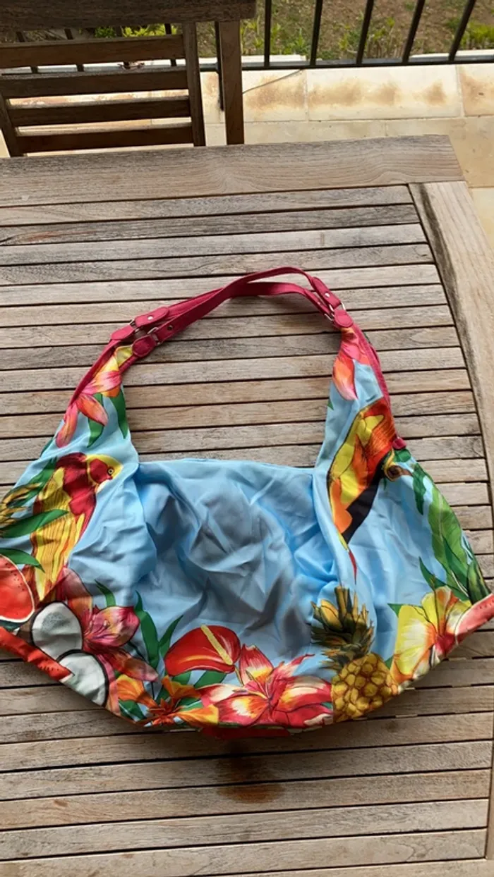Sac Escada « Born in paradise » en soie - photo numéro 5
