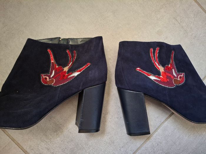 Special rentrée ! Bottines cuir synthétique neuve avec hirondelle T37ÿ - photo numéro 2
