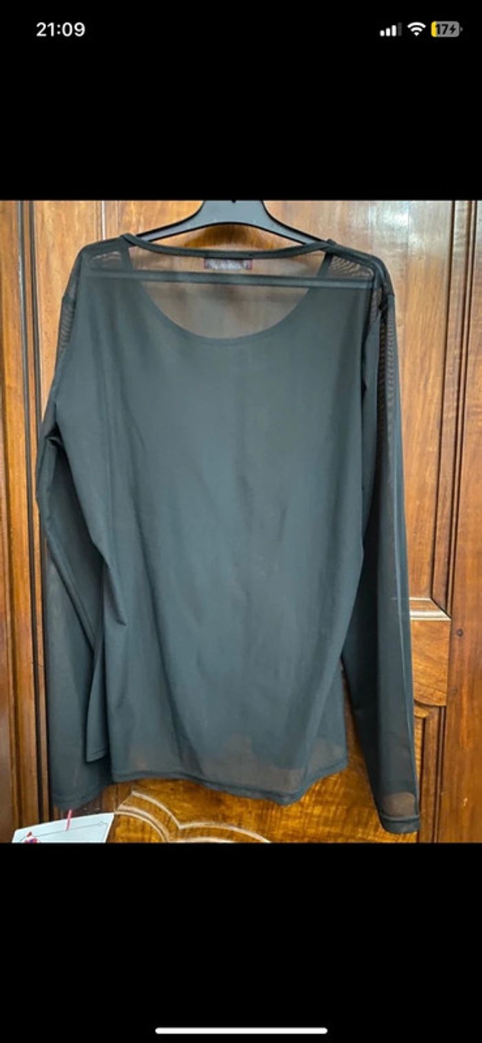 T-shirt taille 38 - photo numéro 2