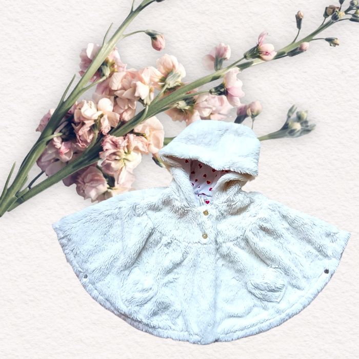 Poncho/Cape Ultra Doux  taille 9 mois bébé fille 💖