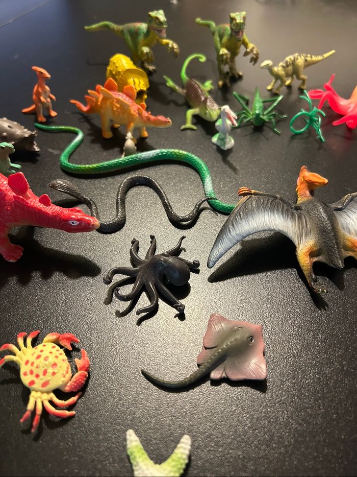 Lot de 24 animaux féroces dinosaures, pieuvre, serpent + un dinosaure offert - photo numéro 3