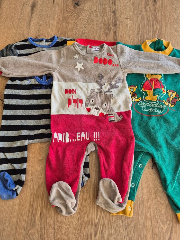 Lot de 3 grenouillères en velours garçon 12 mois dont 1 de Noël
