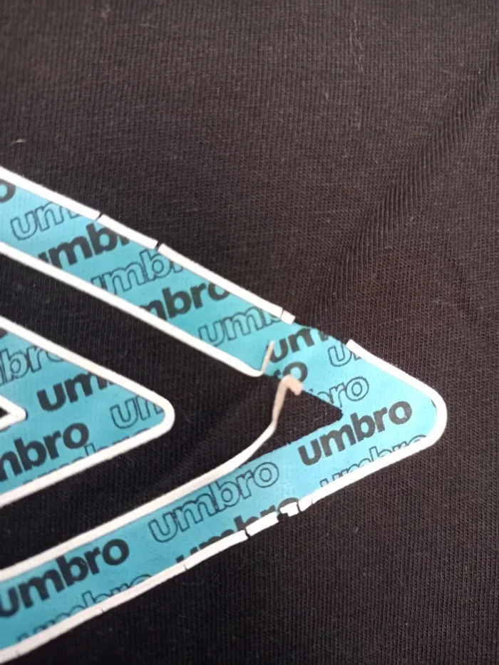 Tee shirt umbro taille 162 - photo numéro 2