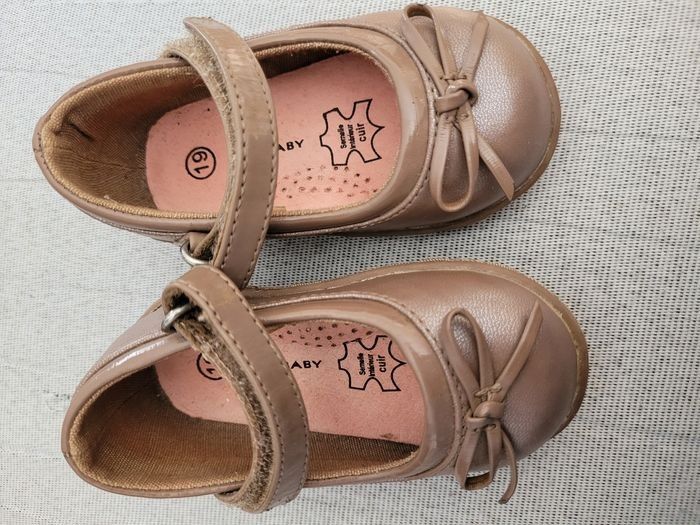 Lot de chaussures T19 - photo numéro 4