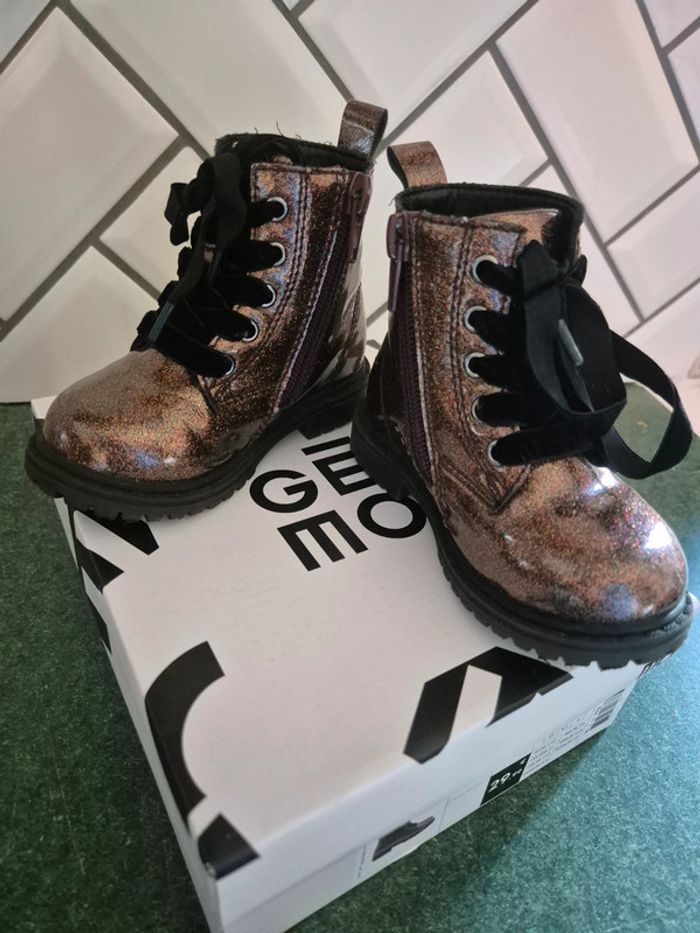Boots pailleté taille 21
