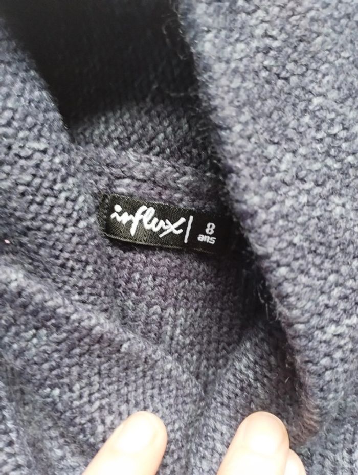 Joli pull torsadé 8 ans - photo numéro 2