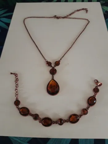 Parure Bijoux fantaisies collier et bracelet