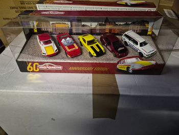 Pack de 5 Voitures Majorette Édition 60e anniversaires.