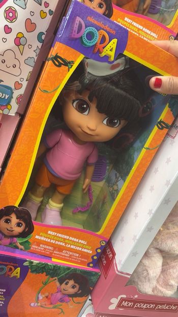 Poupee neuve dora l exploratrice